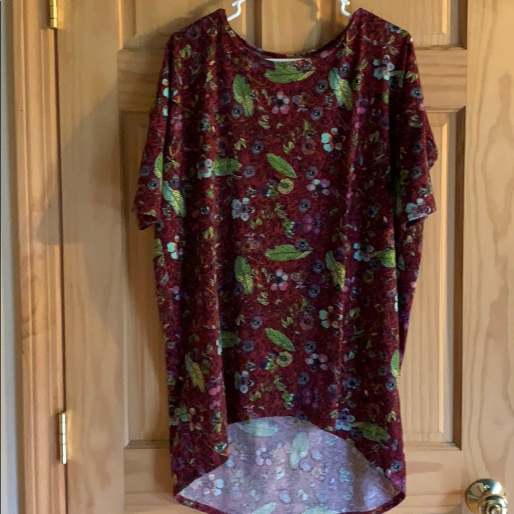Lulraroe tunic style top